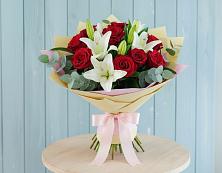 Букет цветов из:  Лилии и Розы в Гришенки