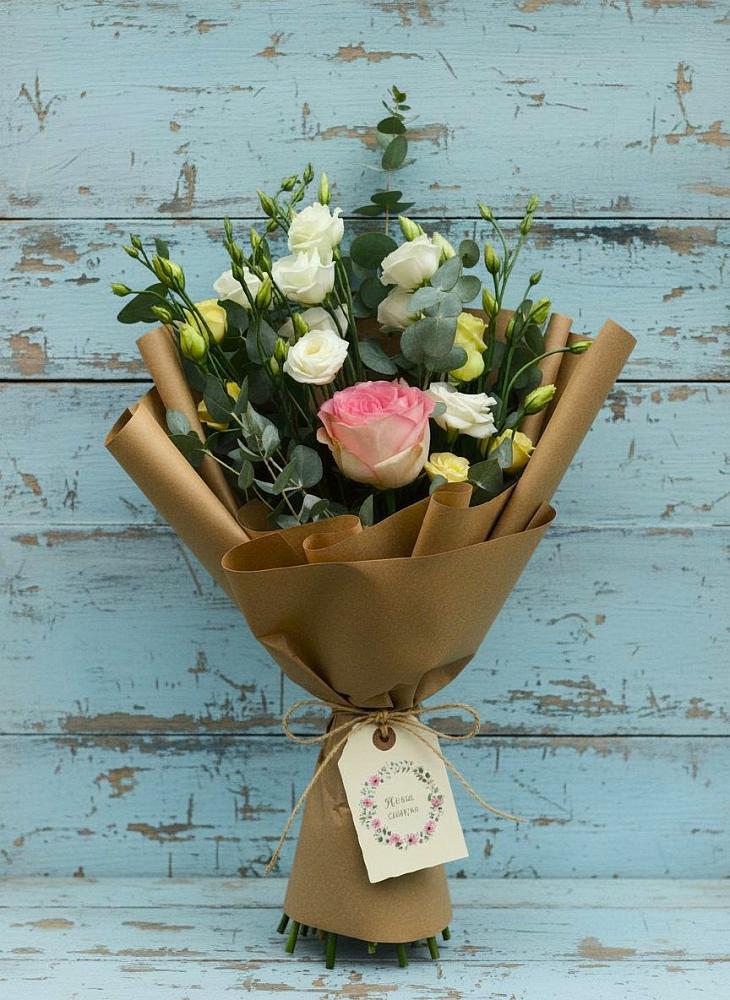 Букет цветов из: Розы и Лизиантусы в Гришенки