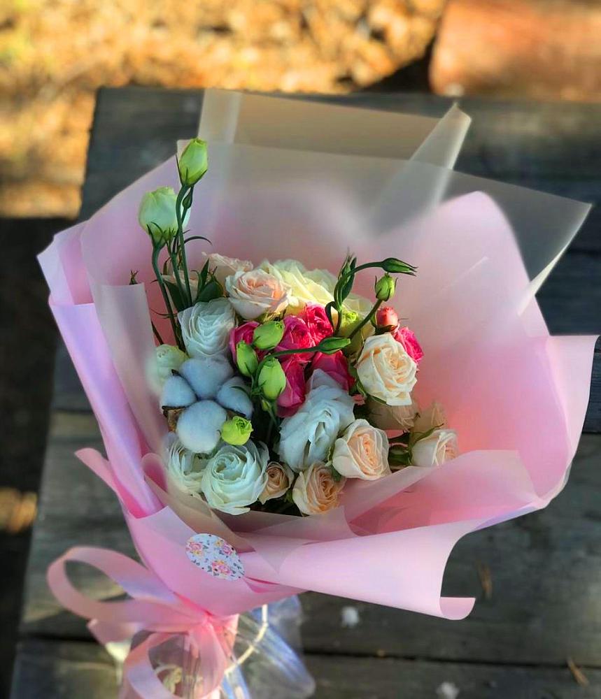 Букет цветов из: Розы и Лизиантусы в Гришенки