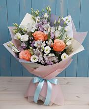 Букет цветов из:  Лизиантусы, Розы, Альстромерии и Гипсофила в Гришенки