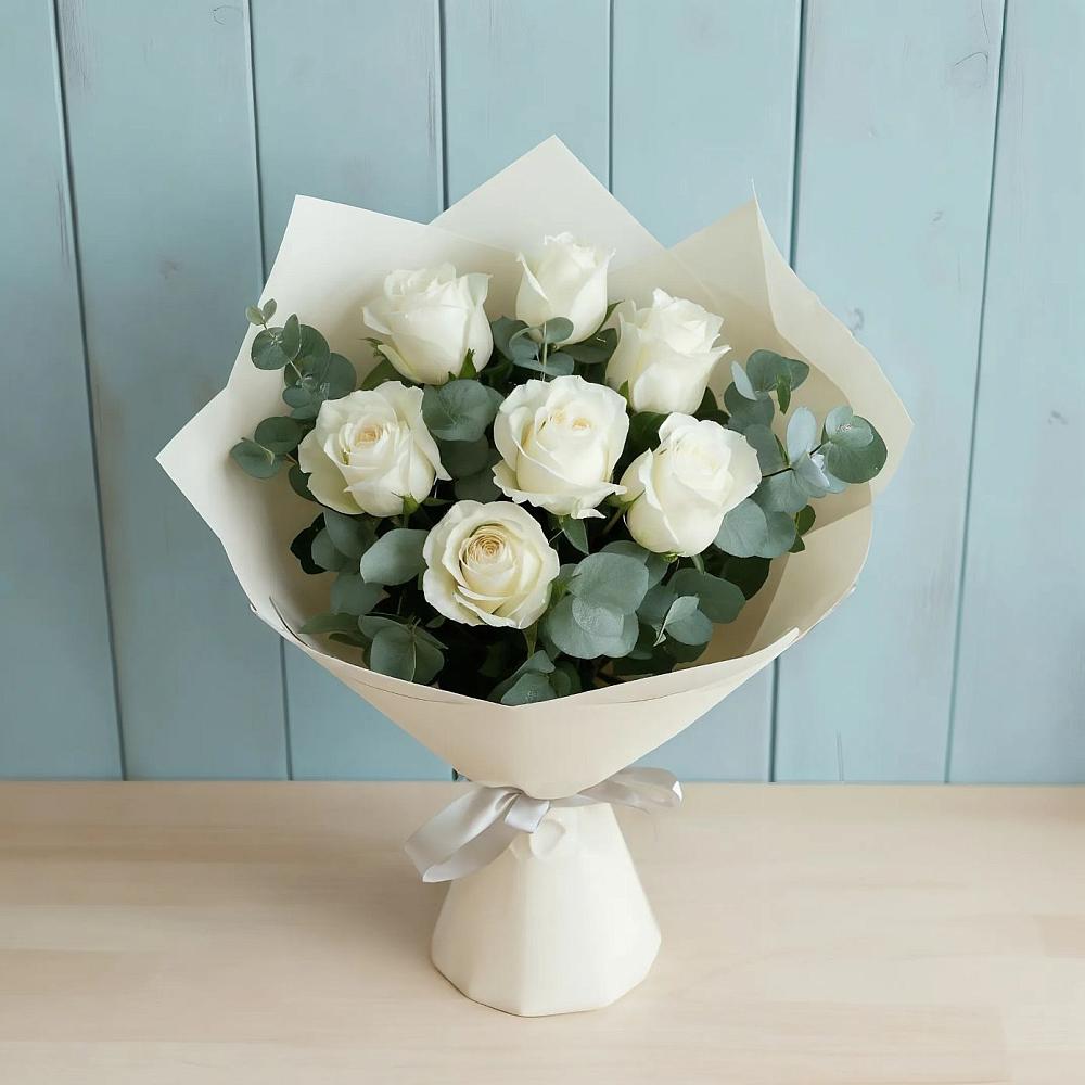Букет Белые розы в Эвкалипте в Гришенки